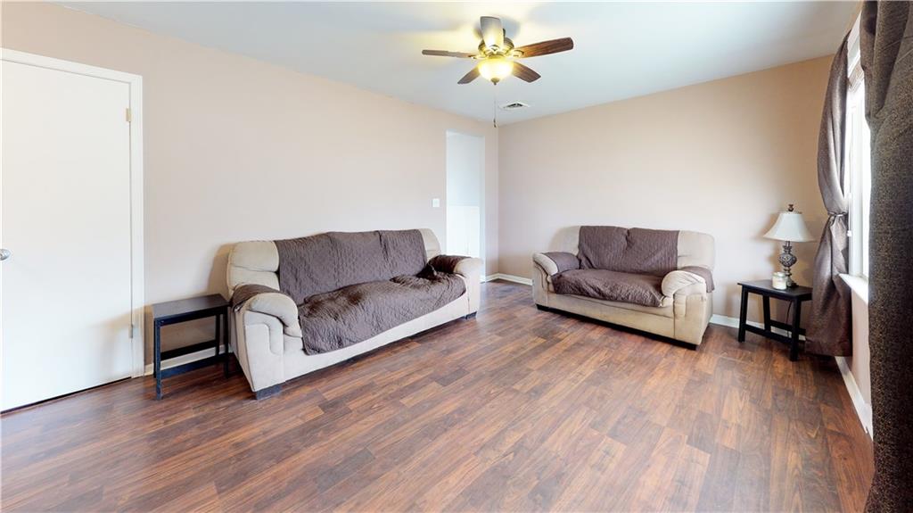 1543 Roberts Road Franklin, IN 46131 - Photo 3 of 21 Gallery Image 3