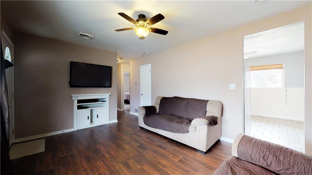 1543 Roberts Road Franklin, IN 46131 - Photo 5 of 21 Gallery Image 5