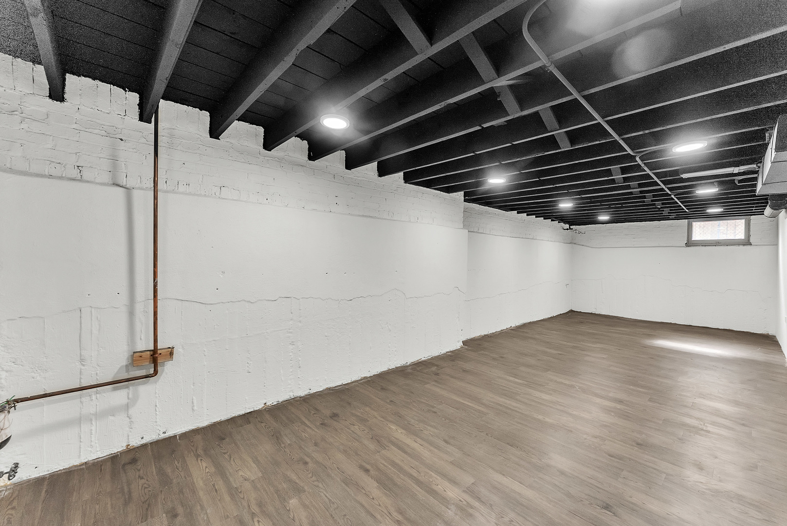 17908 Commercial Avenue Lansing, IL 60438 - Photo 29 of 35 a view of an empty room