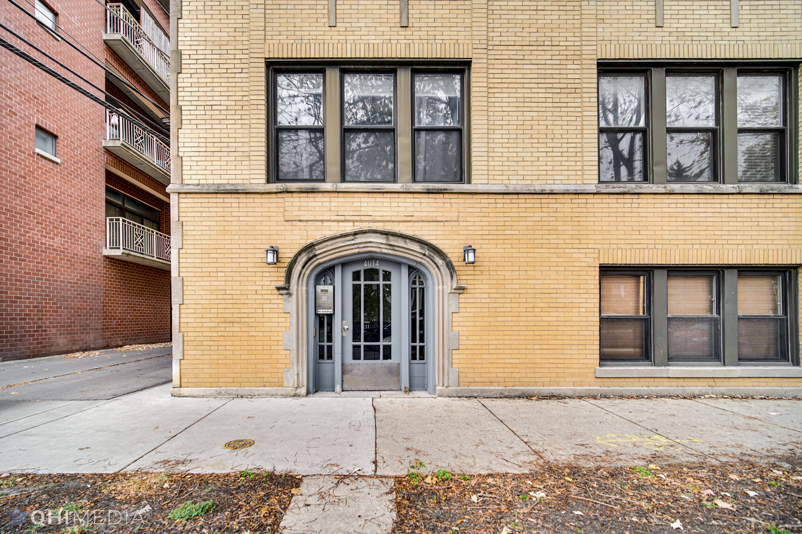 4014 North Spaulding Avenue, Unit 3 Chicago, IL 60618 - Photo 2 of 16 a front view of a house