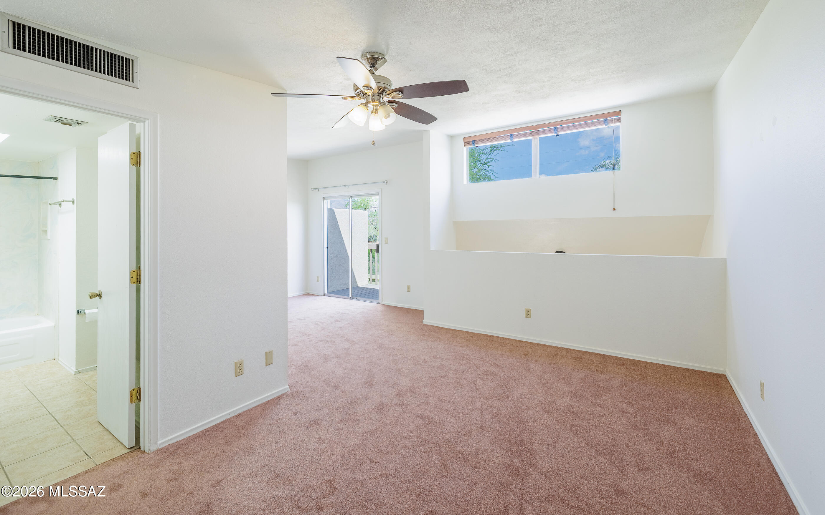 3750 North Country Club Road, Unit 46 Tucson, AZ 85716 - Photo 20 of 34 a view of a livingroom with a fan