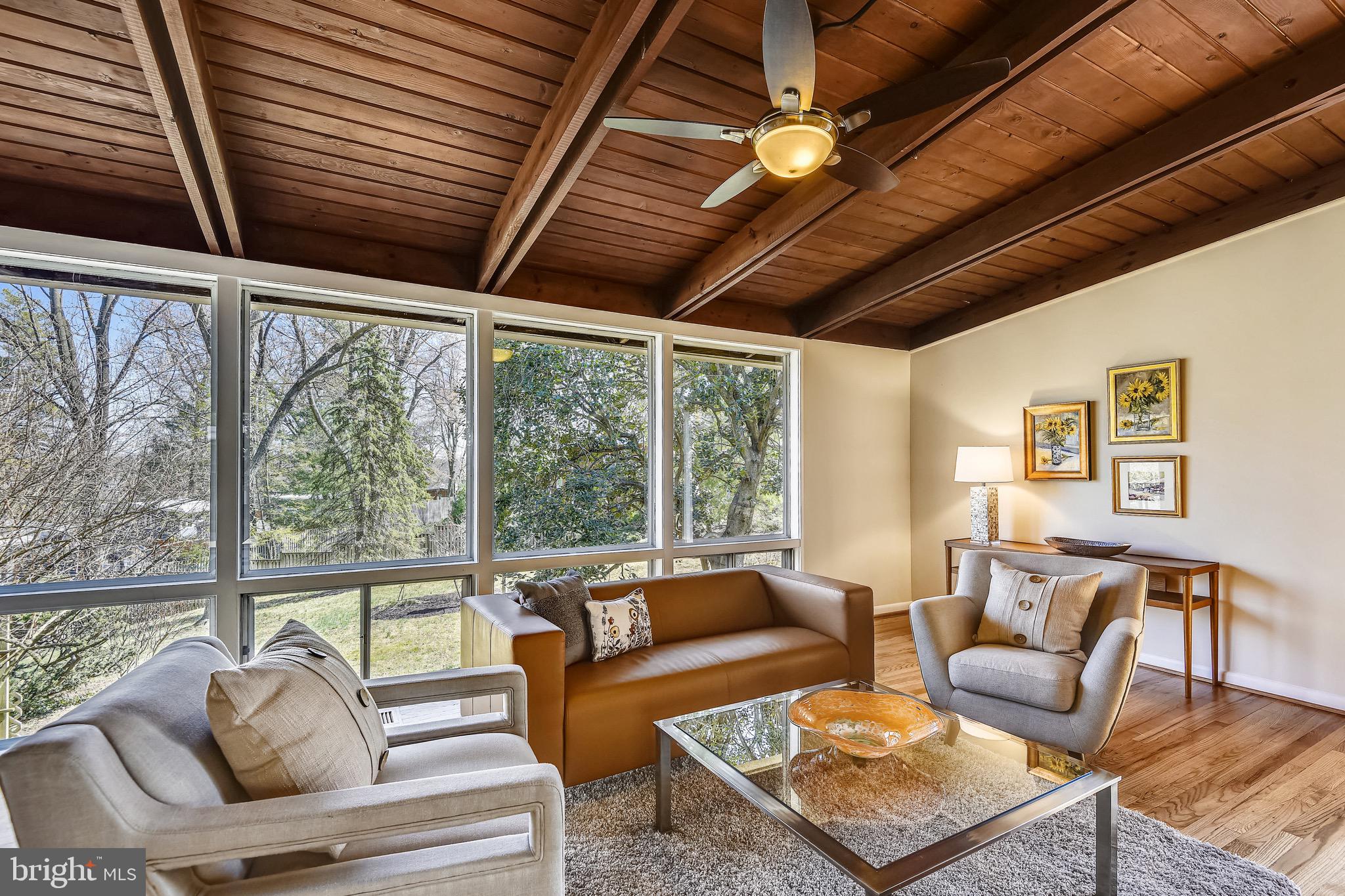 Light-filled rooms with large windows.