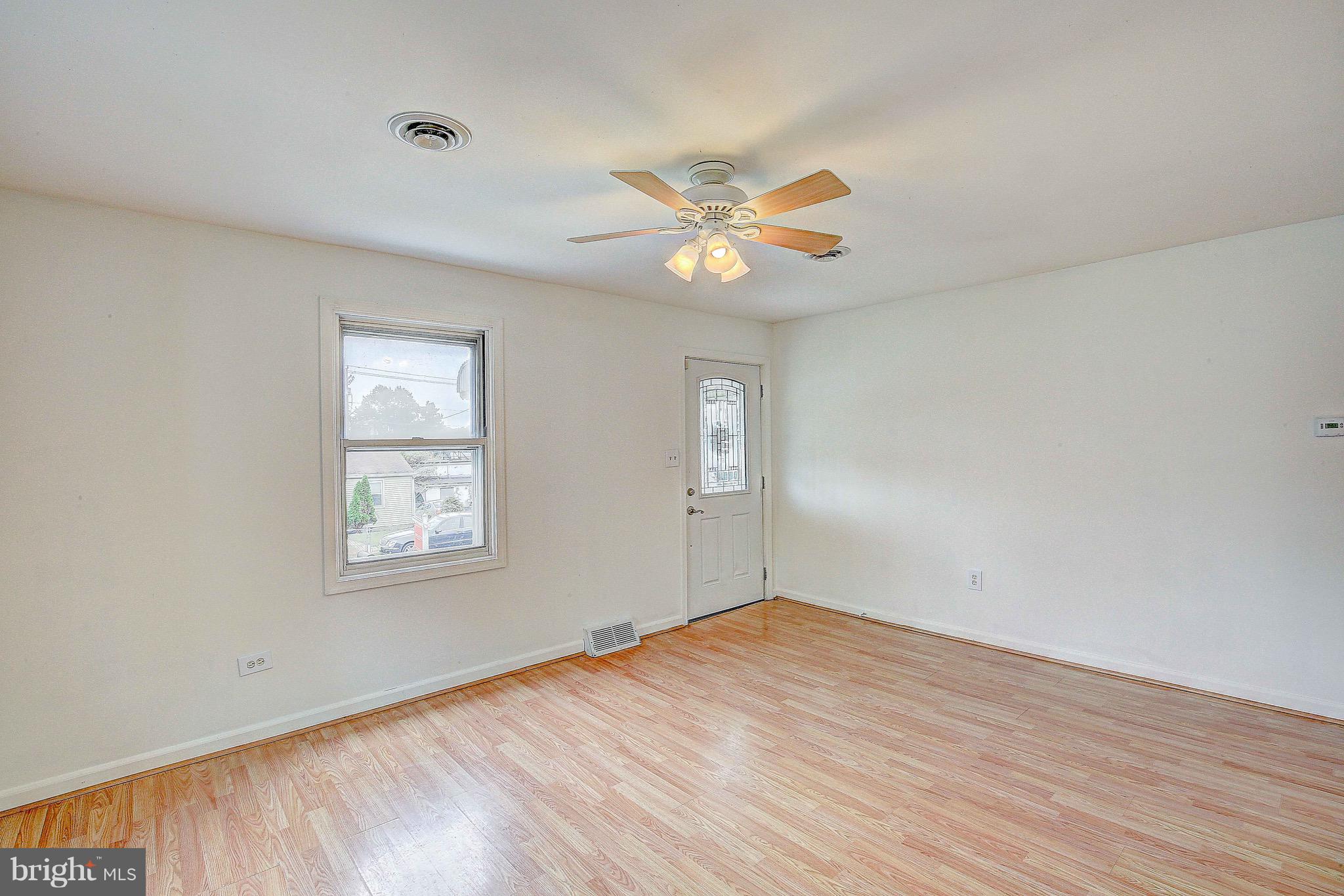 1710 Earhart Road Baltimore, MD 21221 - Photo 11 of 30 Gallery Image 11