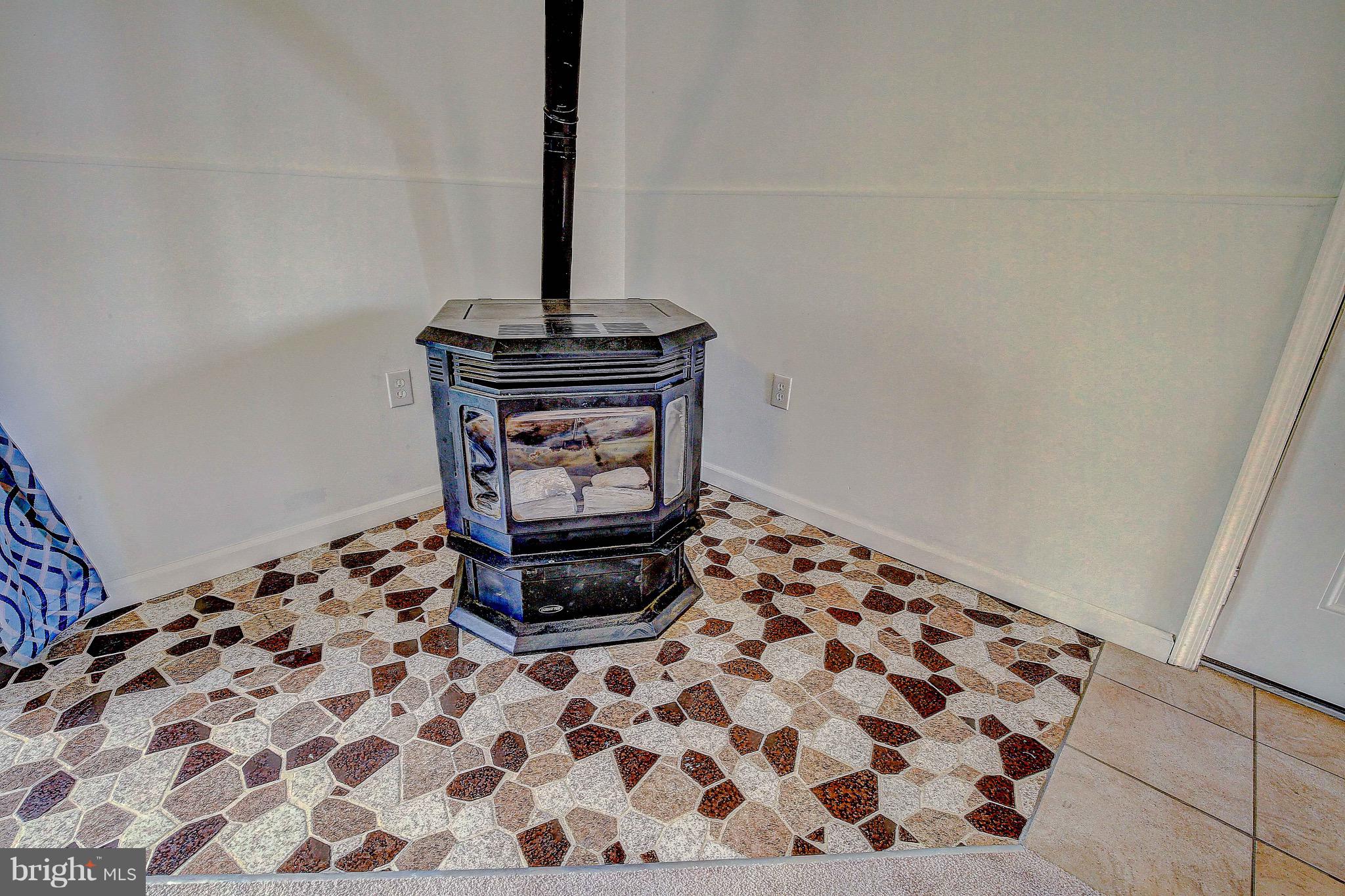 1710 Earhart Road Baltimore, MD 21221 - Photo 14 of 30 Gallery Image 14
