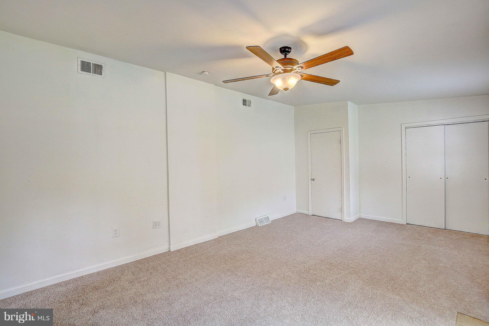 1710 Earhart Road Baltimore, MD 21221 - Photo 15 of 30 Gallery Image 15