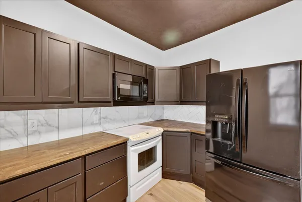 $399,000 | 934 Butterworth Street Southwest, Grand Rapids, MI 49504