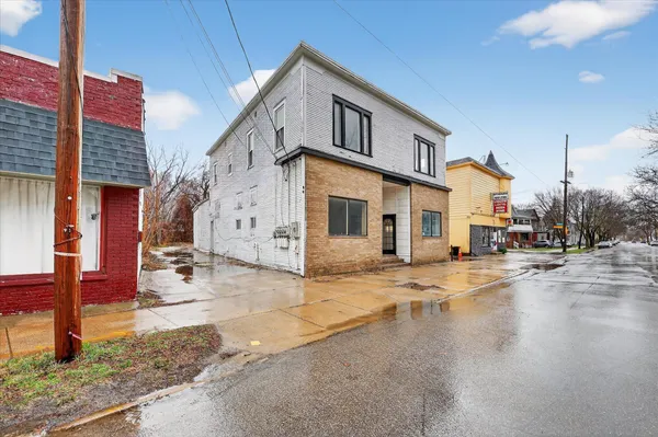$399,000 | 934 Butterworth Street Southwest, Grand Rapids, MI 49504