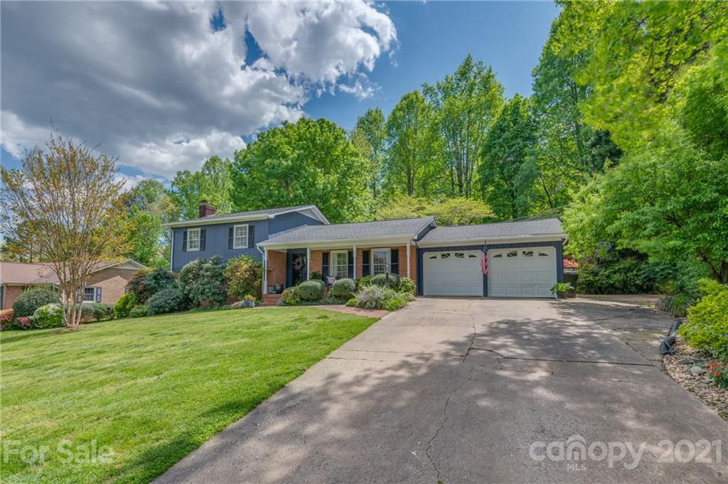 137 Anne Street Rutherfordton, NC 28139 - Photo 30 of 45 a house view with a garden space