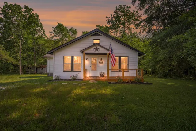 $275,000 | 391 Highway 27, Whitwell, TN 37397