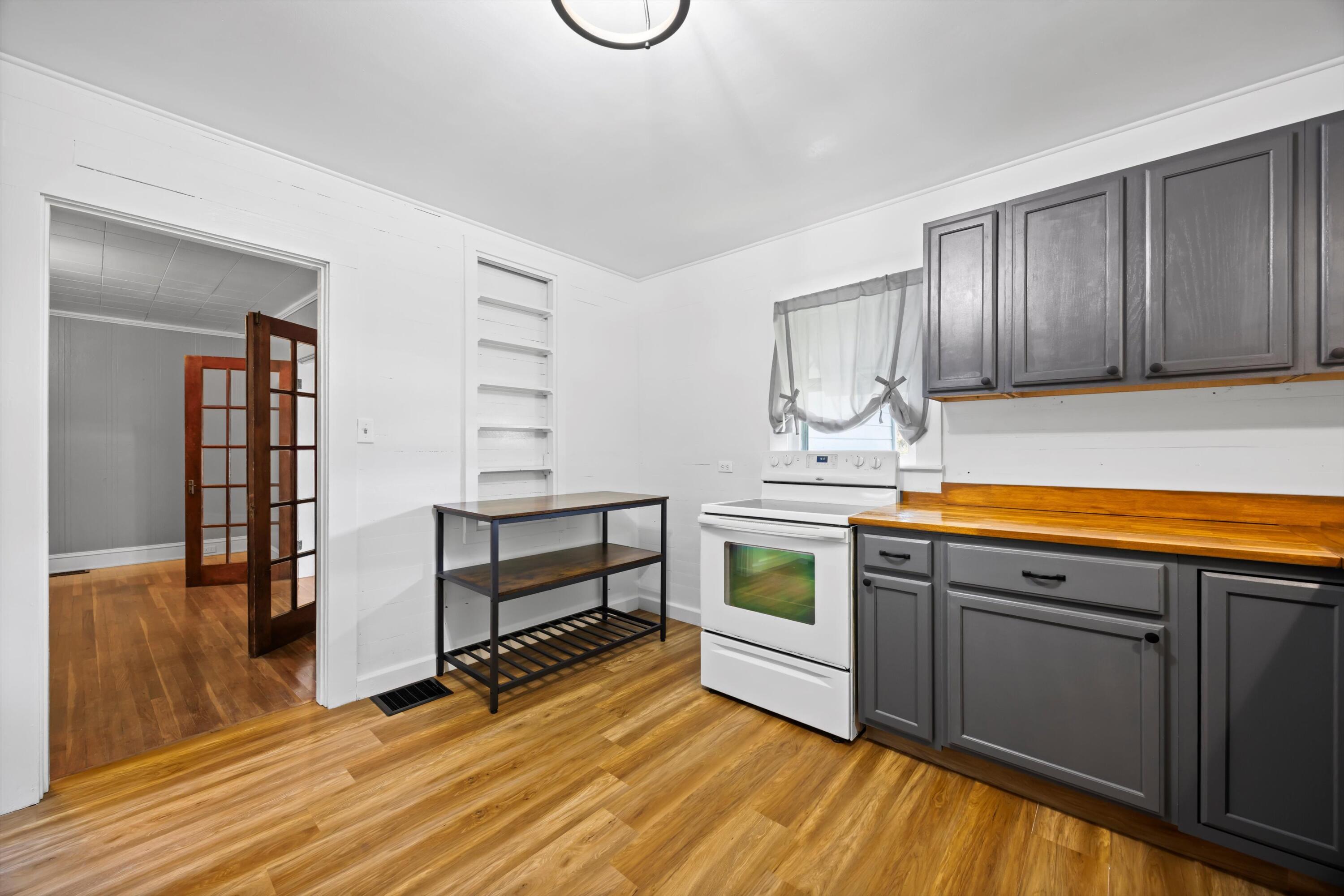 391 Highway 27 Whitwell, TN 37397 - Photo 11 of 37 11-090A1643