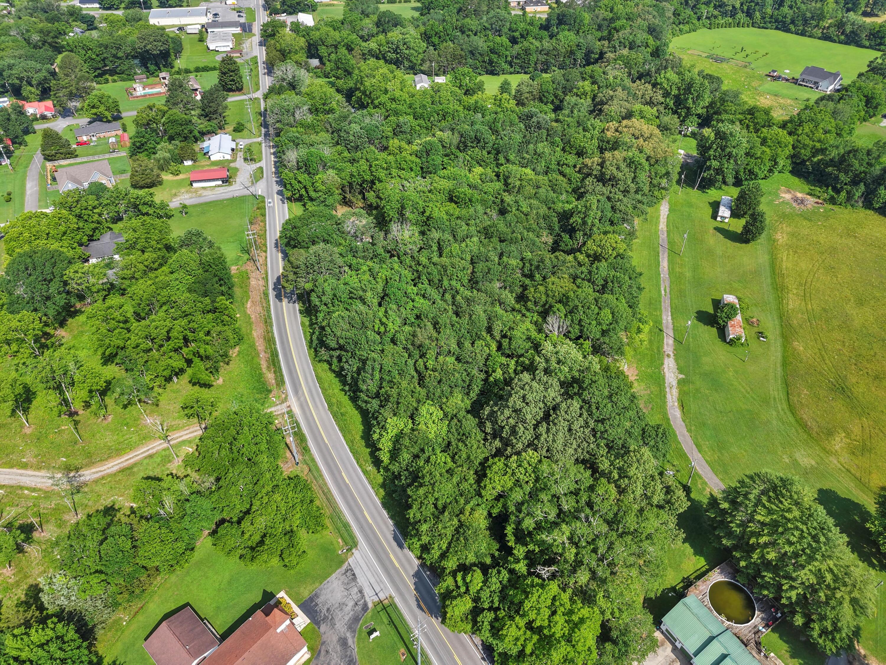 391 Highway 27 Whitwell, TN 37397 - Photo 30 of 37 31-DJI_20250609103432_0734_D