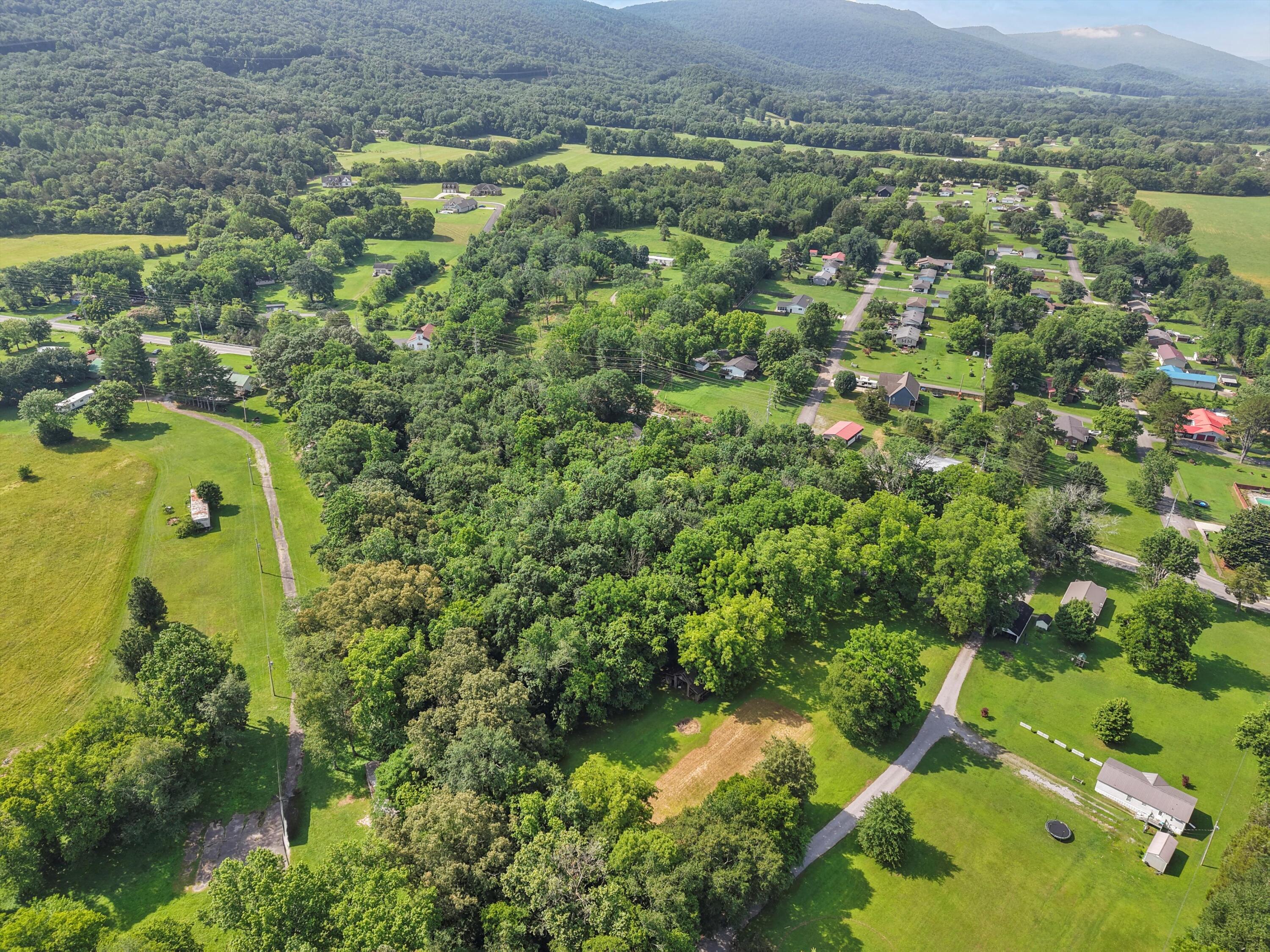 391 Highway 27 Whitwell, TN 37397 - Photo 32 of 37 33-DJI_20250609103521_0739_D