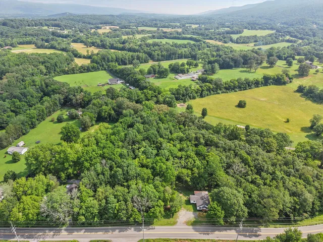 $275,000 | 391 Highway 27, Whitwell, TN 37397