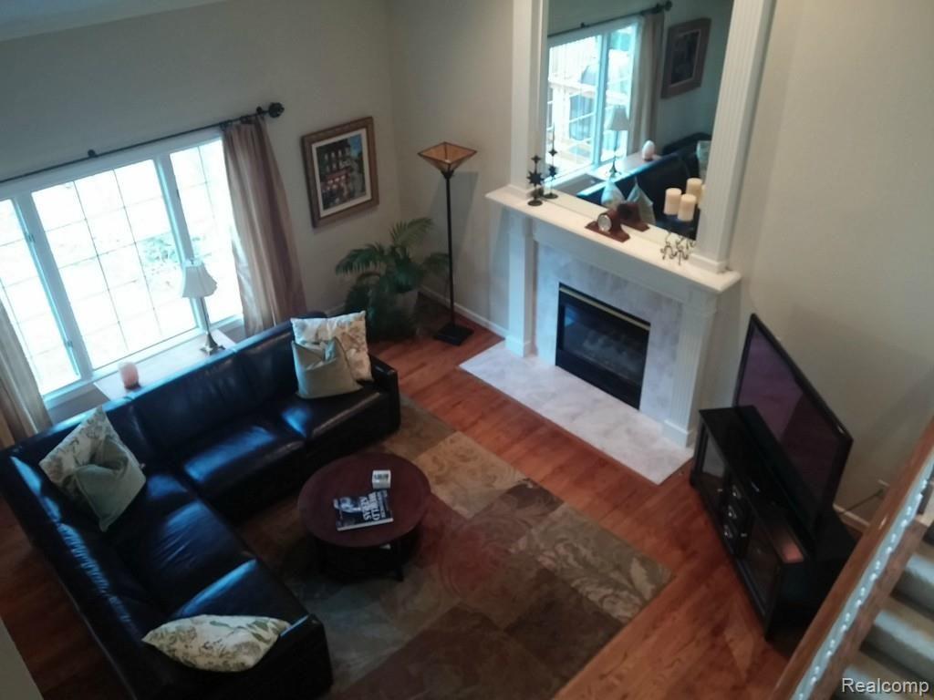 1477 Rochingham Drive Rochester Hills, MI 48309 - Photo 4 of 12