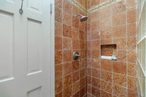 $999,999 | 1318 South Mallard Drive, Richmond, CA 94801