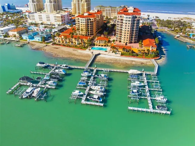 $6,000 | 521 Mandalay Avenue, Unit 307, Clearwater Beach, FL 33767