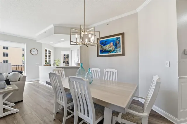 $6,000 | 521 Mandalay Avenue, Unit 307, Clearwater Beach, FL 33767