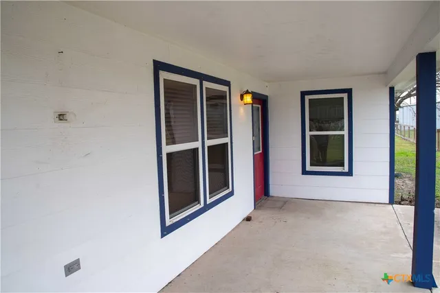 $150,000 | 203 Gisler Street, Austwell, TX 77950