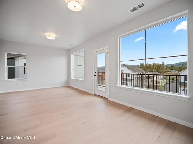 $799,000 | 997 East RR Avenue, Post Falls, ID 83854