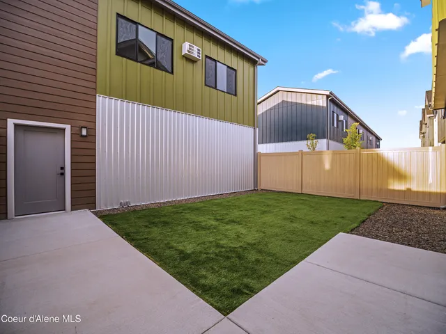 $799,000 | 997 East RR Avenue, Post Falls, ID 83854