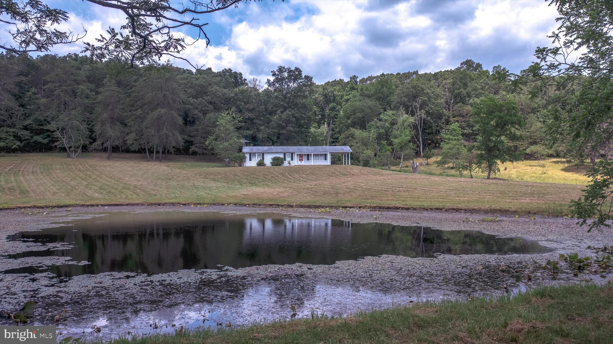 189 Murphy Road Berkeley Springs, WV 25411 - Photo 12 of 48