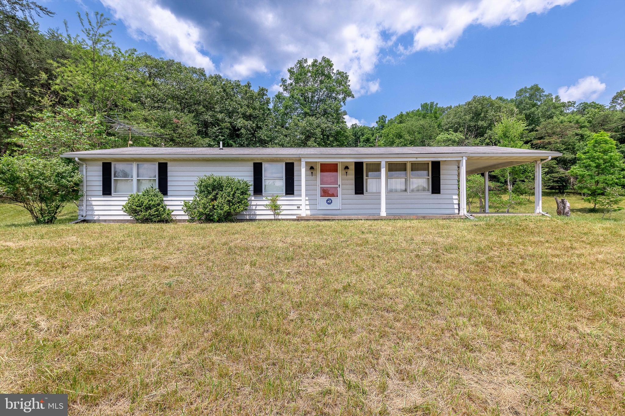 189 Murphy Road Berkeley Springs, WV 25411 - Photo 2 of 48