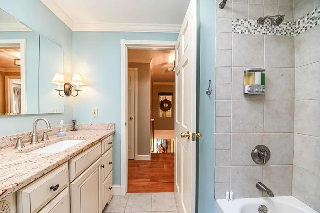 $775,000 | 142 Haverhill Road, East Kingston, NH 03827