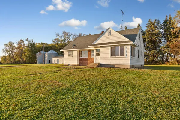 $345,000 | 29022 431st Avenue, Arlington, MN 55307