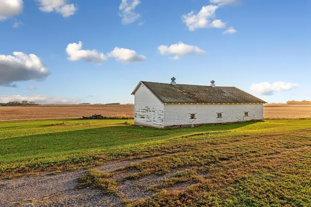 $350,000 | 29022 431st Avenue, Arlington, MN 55307