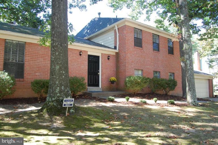 2341 Paddock Lane Reston, VA 20191 - Photo 1 of 27 Exterior (Main)