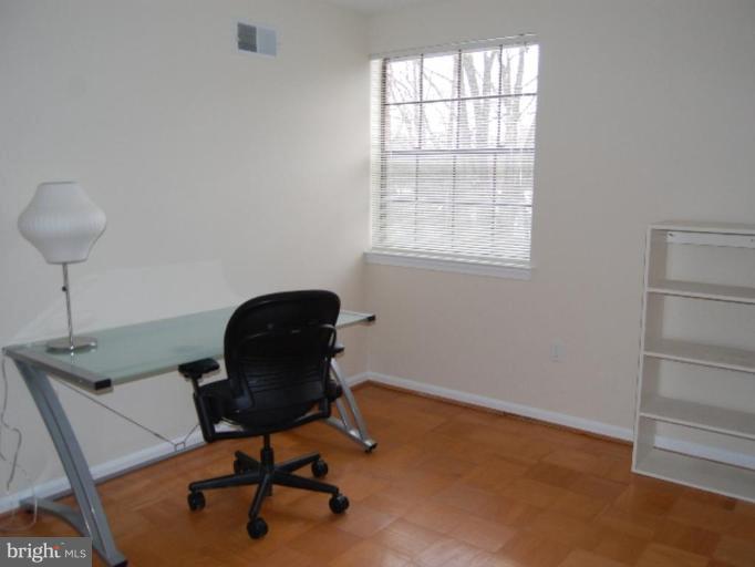 2341 Paddock Lane Reston, VA 20191 - Photo 5 of 27 Bedroom #3
