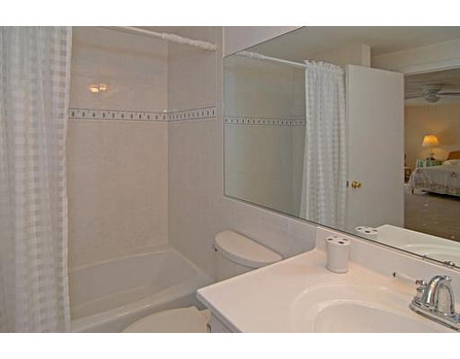 3 Rhuland Road Stoneham, MA 02180 - Photo 12 of 14 Gallery Image 12
