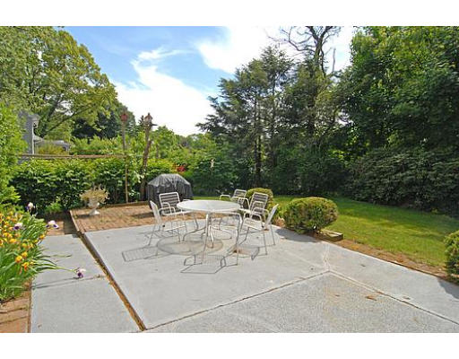 3 Rhuland Road Stoneham, MA 02180 - Photo 3 of 14 Gallery Image 3