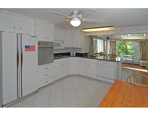 3 Rhuland Road Stoneham, MA 02180 - Photo 4 of 14 Gallery Image 4