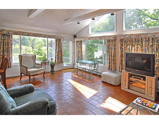 3 Rhuland Road Stoneham, MA 02180 - Photo 7 of 14 Gallery Image 7