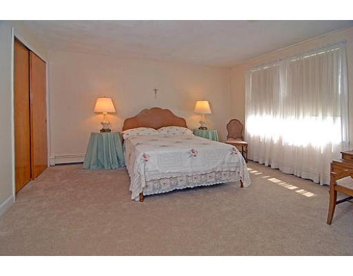 3 Rhuland Road Stoneham, MA 02180 - Photo 10 of 14 Gallery Image 10