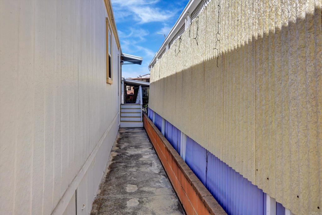 205 Mockingbird Lane Oceanside, CA 92057 - Photo 26 of 28 a view of entryway
