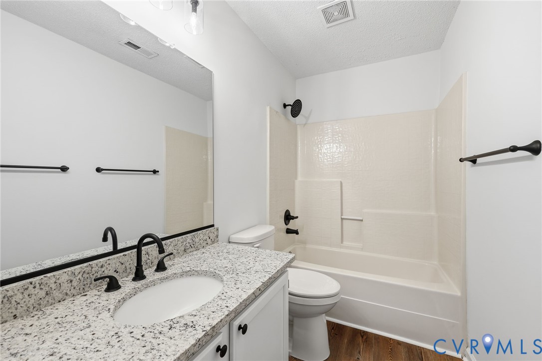 725 Cobbs Point Way Chester, VA 23836 - Photo 27 of 37