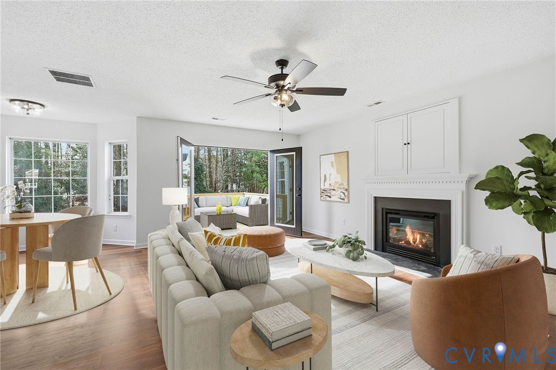 725 Cobbs Point Way Chester, VA 23836 - Photo 4 of 37