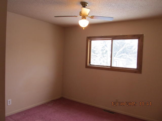 1943 Radcliff Road Traverse City, MI 49685 - Photo 10 of 17 1810560-9.JPG