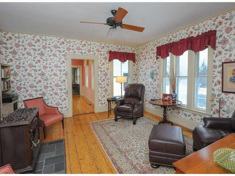 443 Gray Road North Yarmouth, ME 04097 - Photo 11 of 32 Living Room.