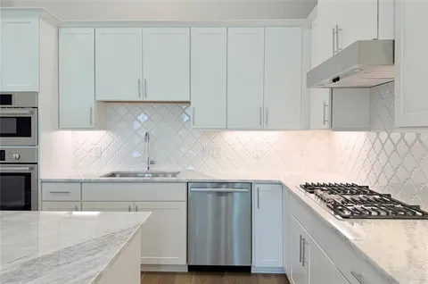 $514,900 | 1436 N Avenue, Plano, TX 75074