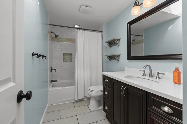 $2,700 | 230 Selkirk Street, Canton, MI 48187