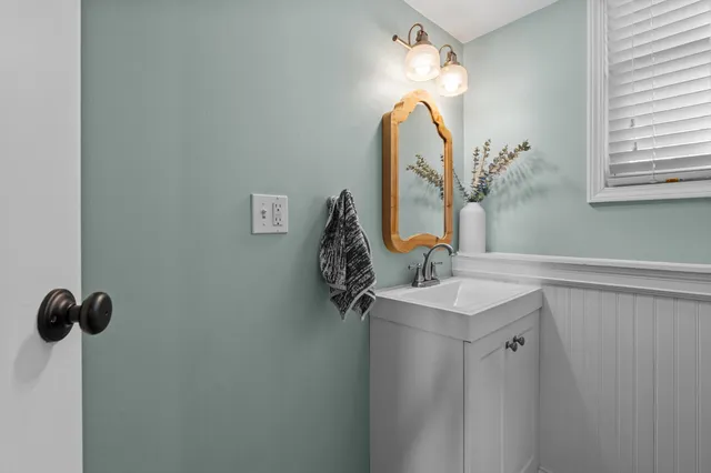 $2,700 | 230 Selkirk Street, Canton, MI 48187