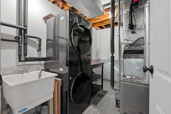 $2,700 | 230 Selkirk Street, Canton, MI 48187