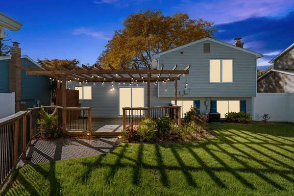 $2,700 | 230 Selkirk Street, Canton, MI 48187