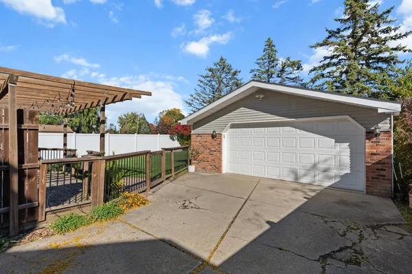 $2,700 | 230 Selkirk Street, Canton, MI 48187