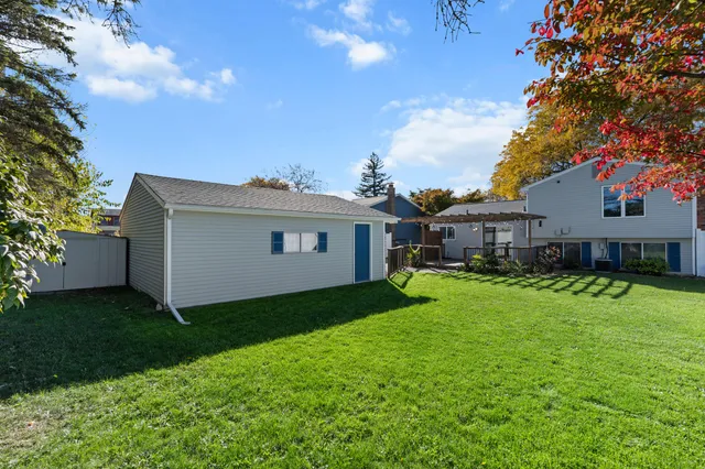 $2,700 | 230 Selkirk Street, Canton, MI 48187