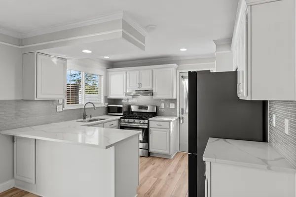 $2,700 | 230 Selkirk Street, Canton, MI 48187