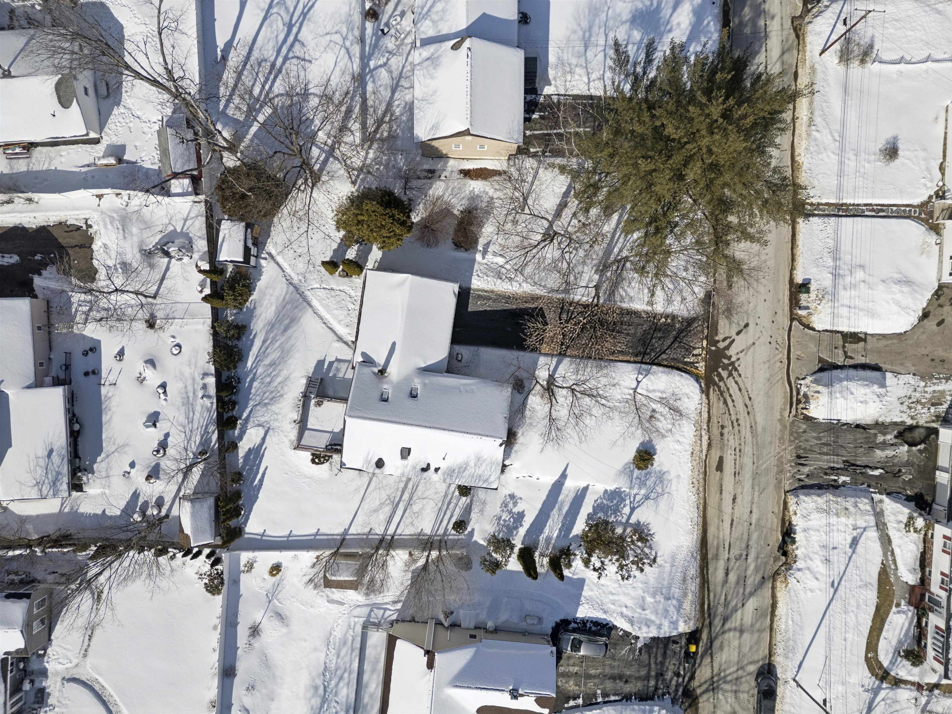 166 Holman Street Laconia, NH 03246 - Photo 40 of 48